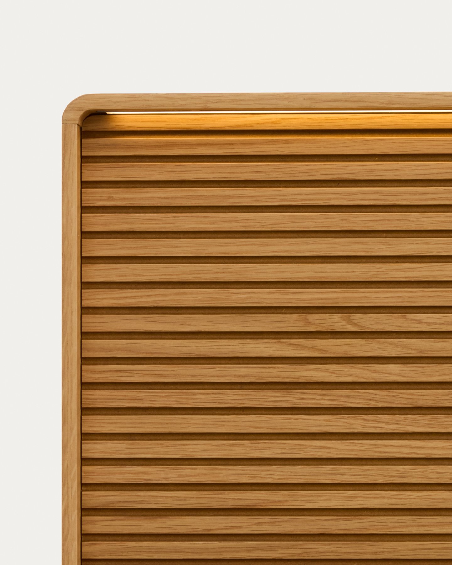 Кровать Norlen из натурального шпона дуба, с подсветкой, 180 x 200 см