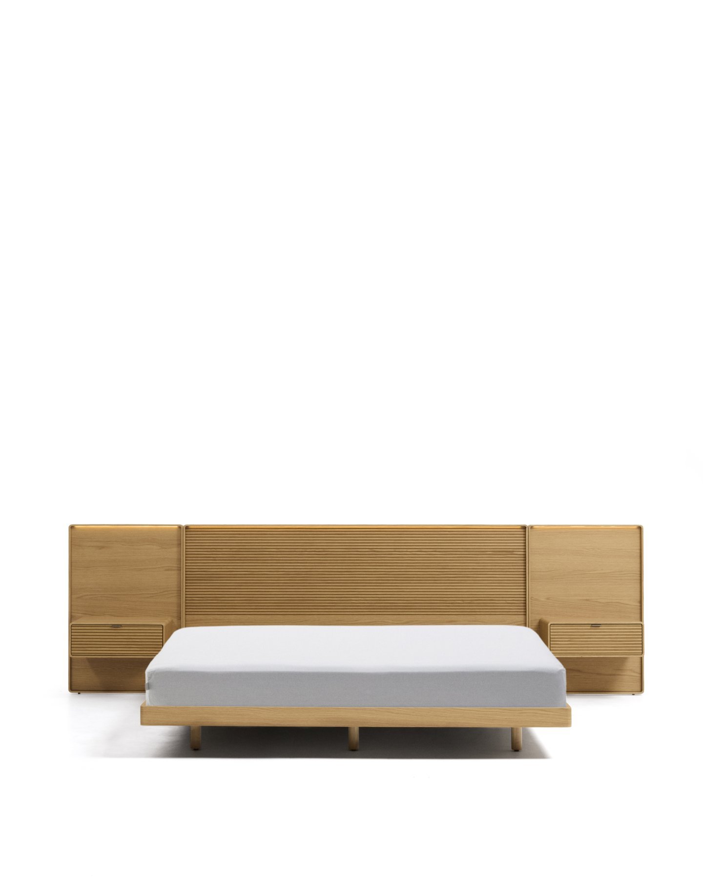 Кровать Norlen с 2 тумбочками из натурального шпона дуба, с подсветкой, 180 x 200 см