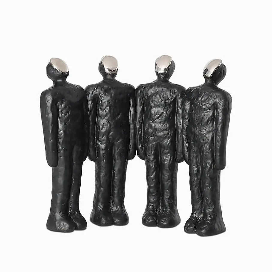 Статуэтка Figure
