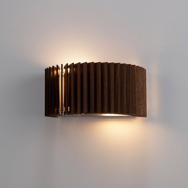 Rotor Wall Lamp Horizontal — американский орех