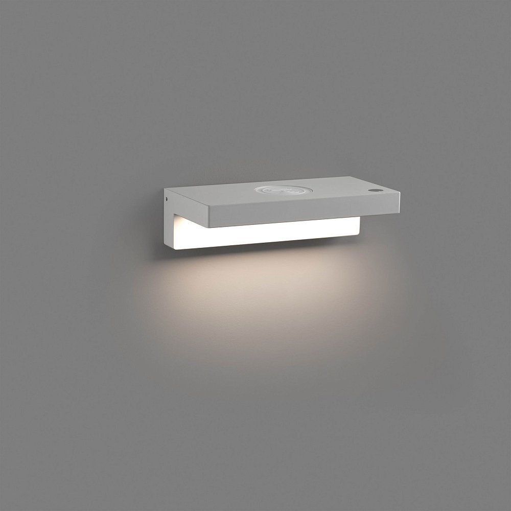 Бра Well с беспроводной зарядкой +USB