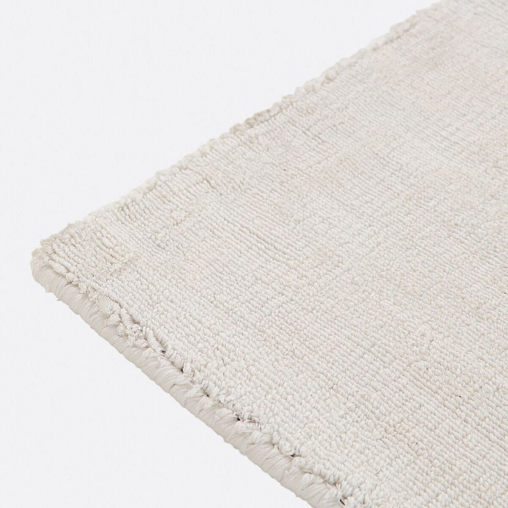 Ковер 100 Tencel с эффектом состаренной ткани Izri 160 x 230 см бежевый