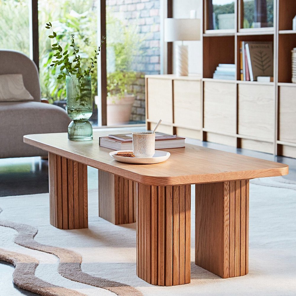 Столик журнальный из шпона дуба Latti единый размер каштановый