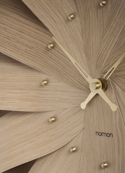 Часы Nomon Brisa орех, стрелки и циферблат из латуни