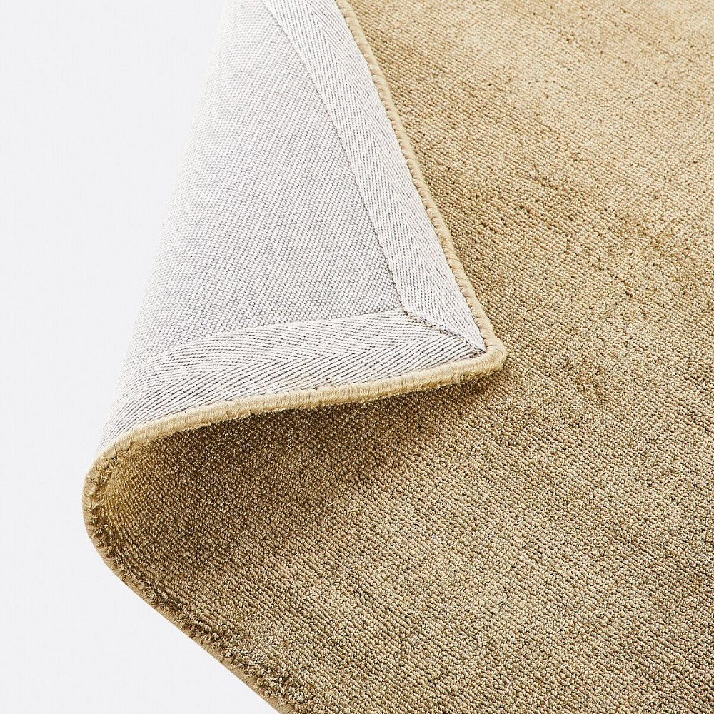 Ковер 100 Tencel с эффектом состаренной ткани Izri 160 x 230 см зеленый