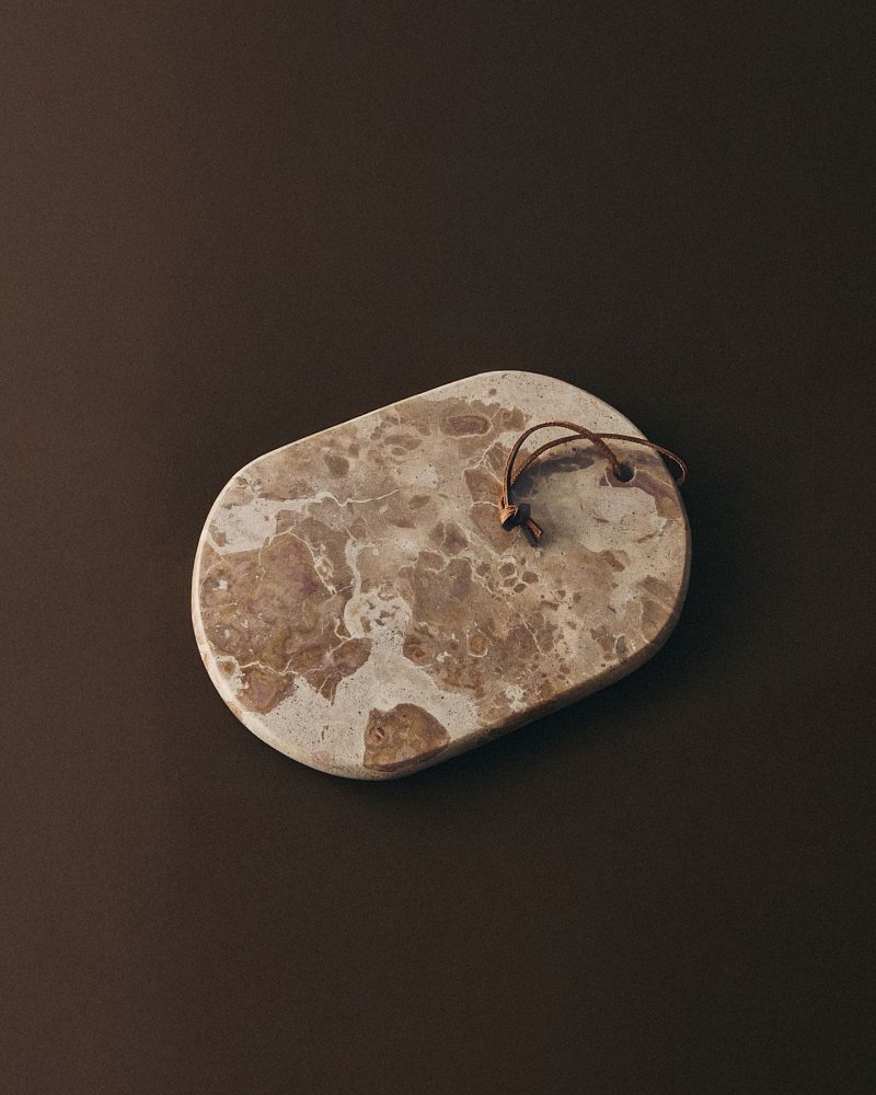 Сервировочная доска Orlina из бежевого мрамора 25 x 18 см