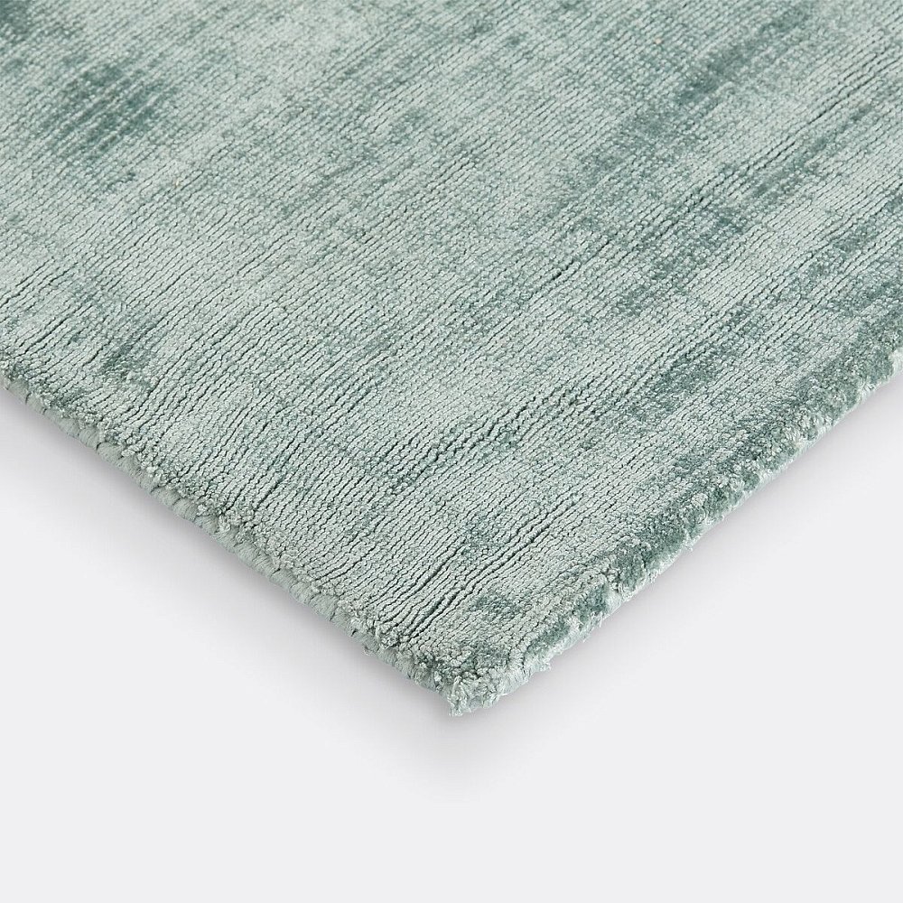 Ковер 100 Tencel с эффектом состаренной ткани Izri 120 x 170 см зеленый