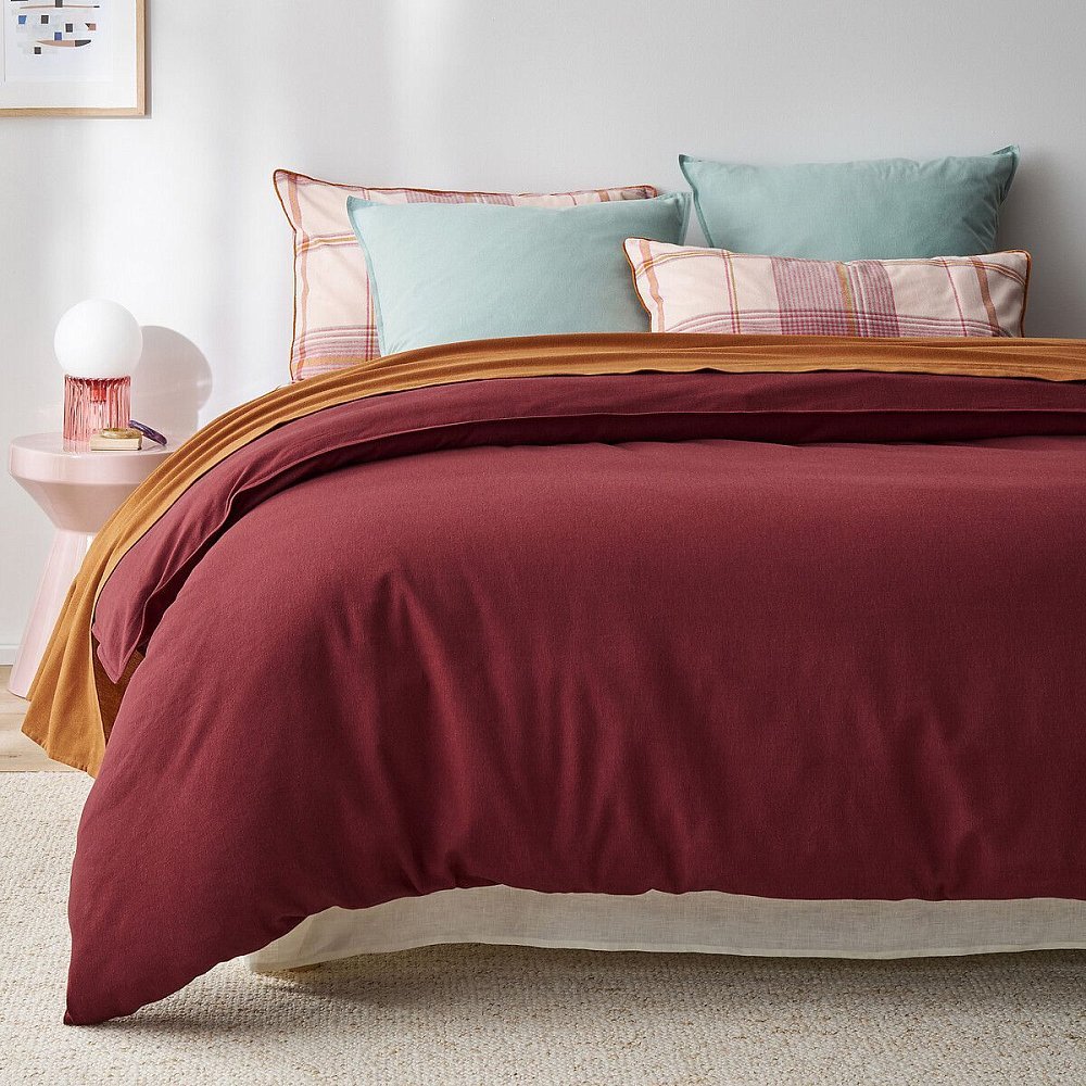 Ковер 100 Tencel с эффектом состаренной ткани Izri 160 x 230 см бежевый