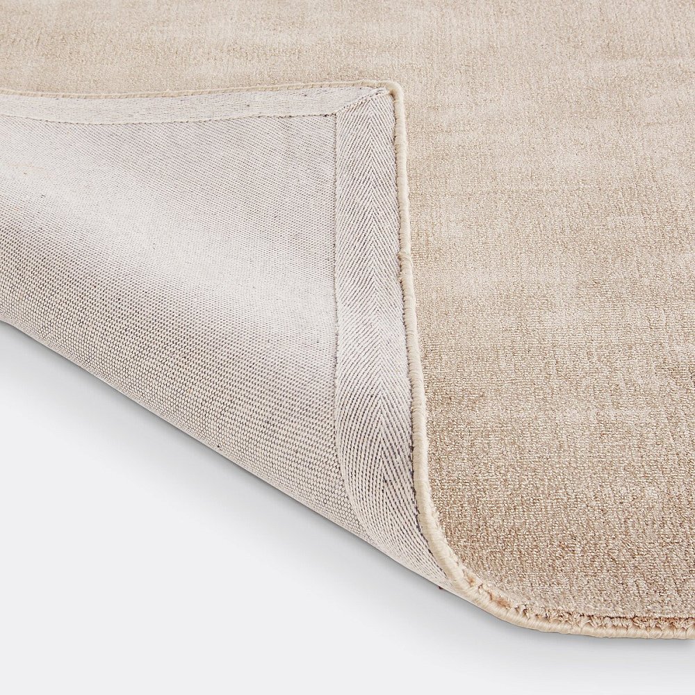 Ковер 100 Tencel с эффектом состаренной ткани Izri 200 x 290 см бежевый