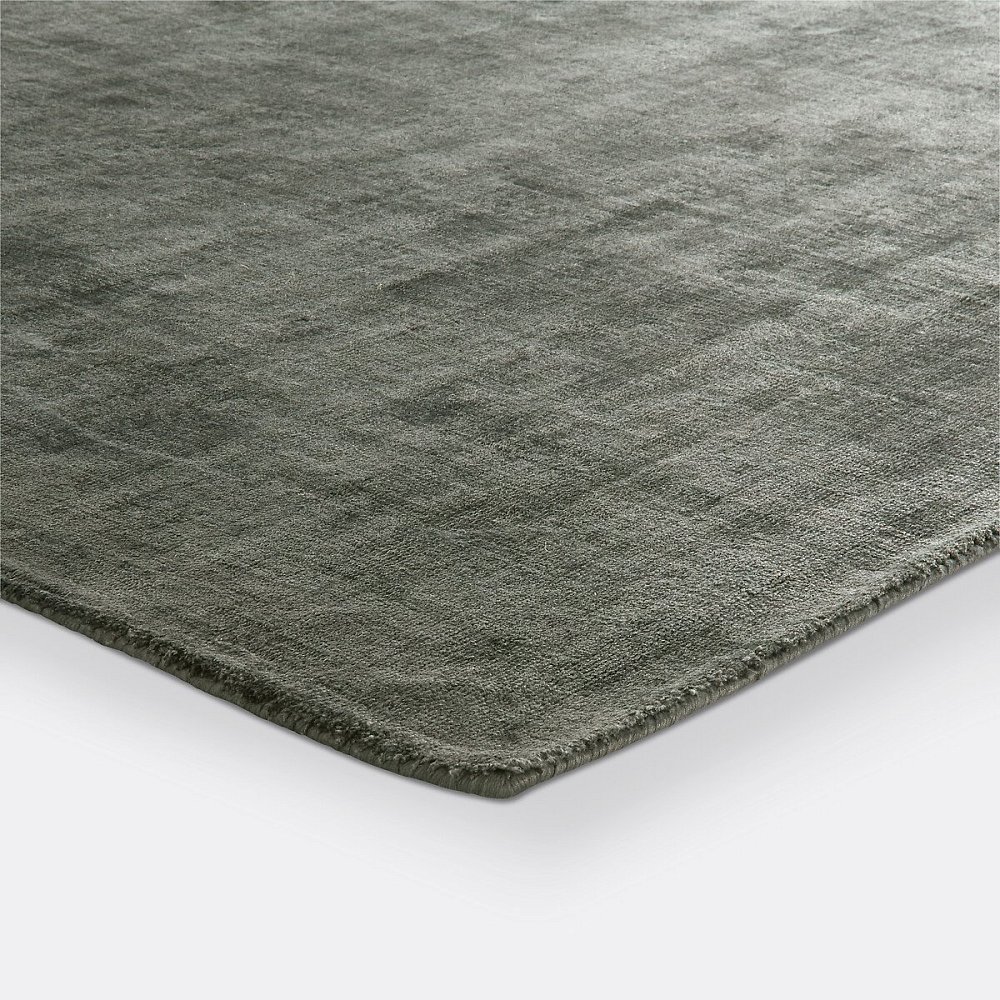 Ковер 100 Tencel с эффектом состаренной ткани Izri 160 x 230 см зеленый