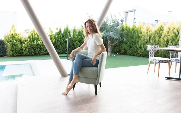 Кресло Peque Wood Legs ткань ALBERO 02 (S.5)