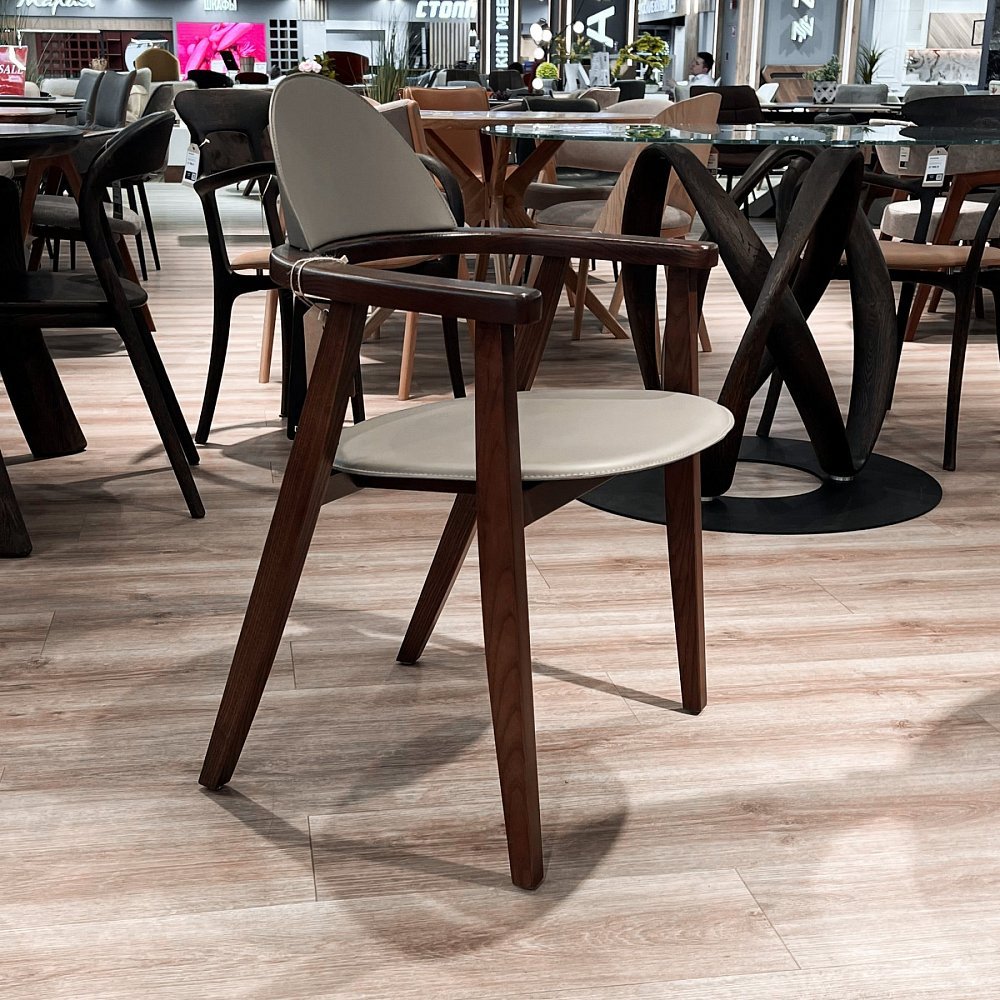 Стул Гермес серая экокожа массив ясеня (орех)