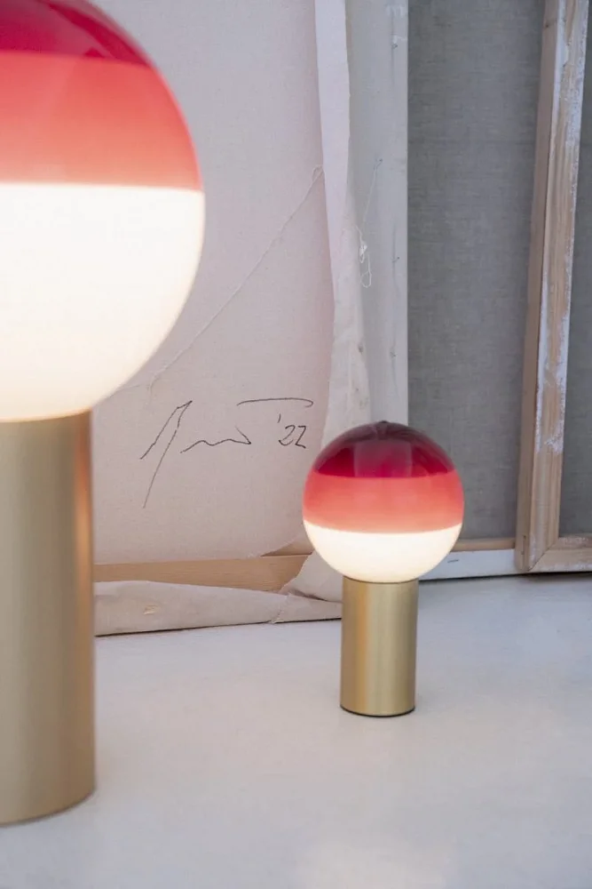 Настольный светильник Dipping Light S Burgundy-матовая латунь