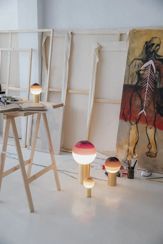 Настольный светильник Dipping Light S Burgundy-матовая латунь