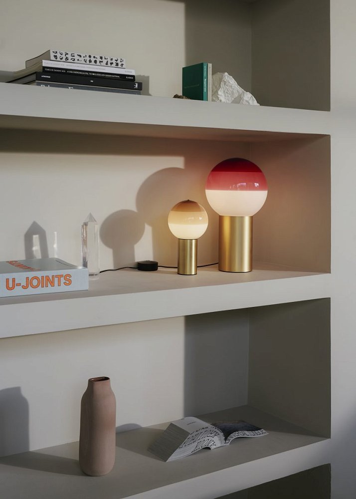 Настольный светильник Dipping Light Burgundy-матовая латунь