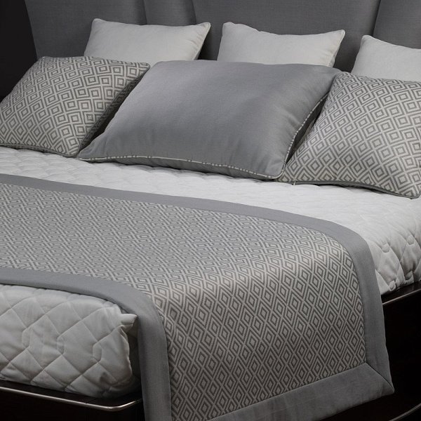 Подушка Chiara TEXTILE