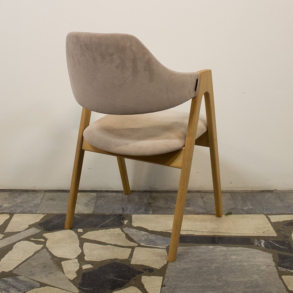 Стул Белфаст бежевая ткань массив бука (натуральное дерево лак)