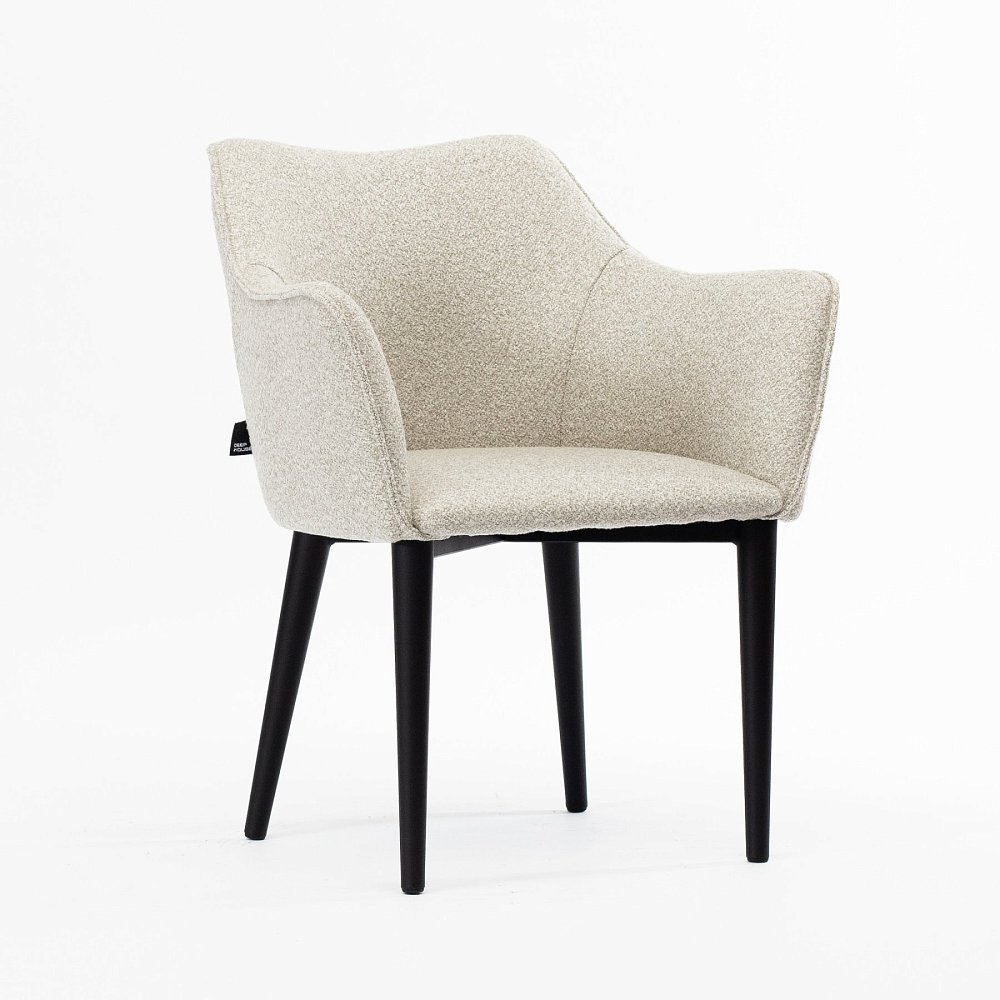 Стул Москва Denis Simachev для DH бежевая ткань букле ножки черные
