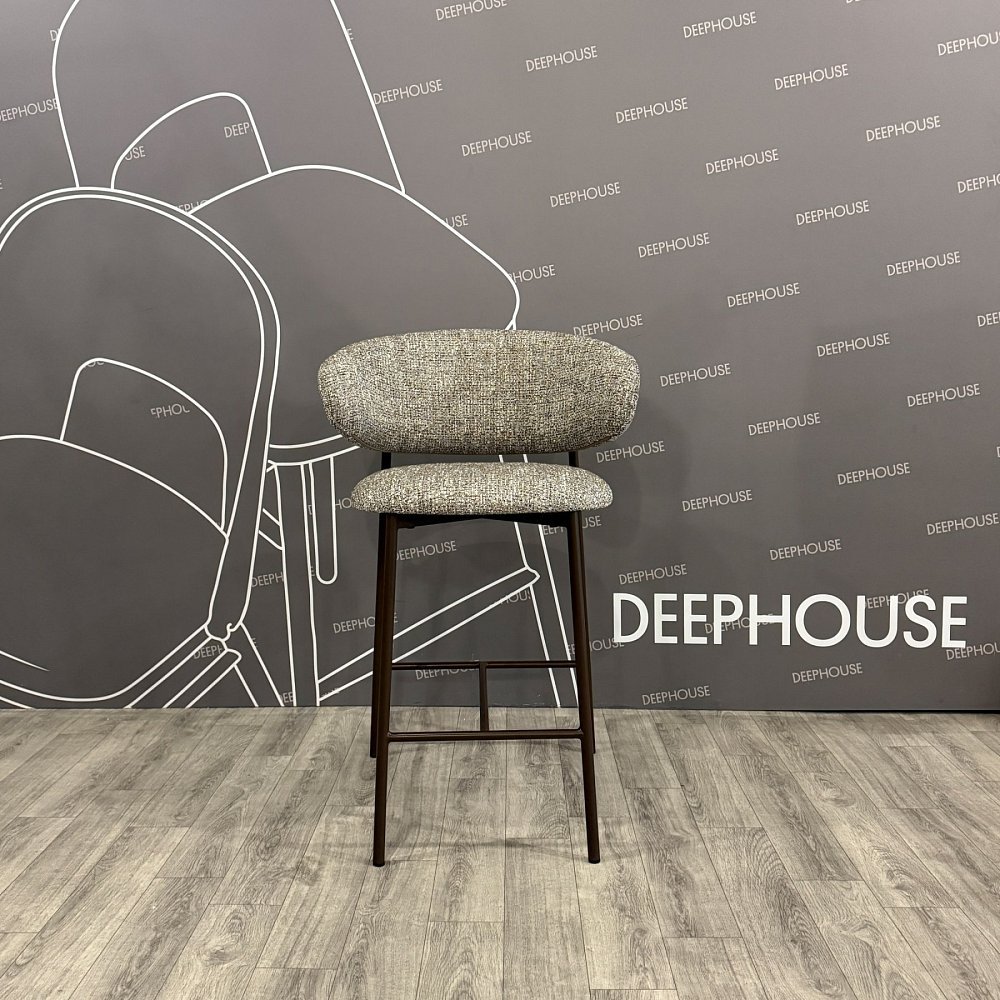 Стул полубарный Феррара бежево-коричневая ткань ножки коричневые