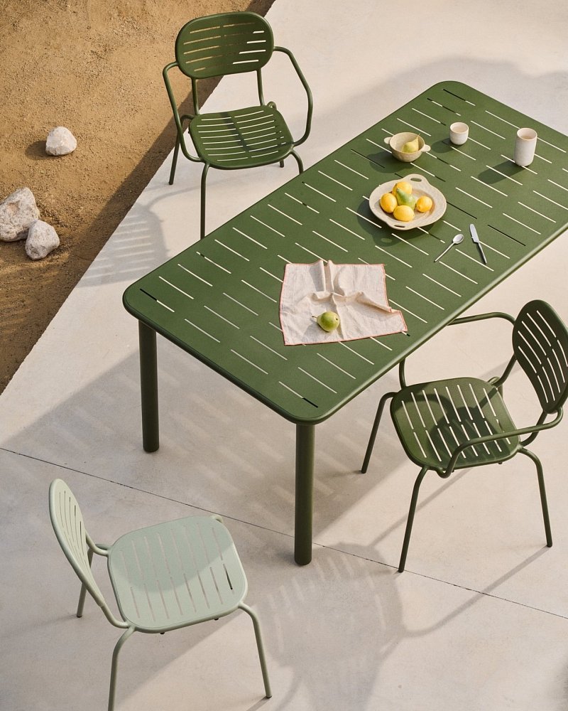 Уличный стол Brai из оцинкованной стали зелёного цвета 180 x 90 см
