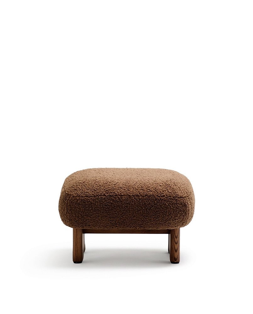 Пуф Cabana Taupe Boucle с ножками в отделке орех 65x55,4