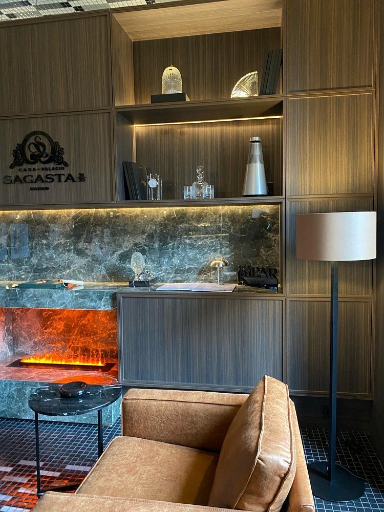 Торшер Rems светло-коричневая кожа