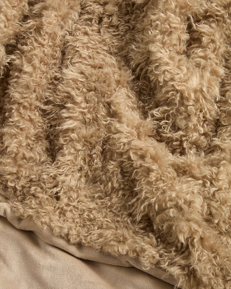 Плед из искусственного меха с эффектом завитка бежевого цвета Seruva, 140 x 200 см